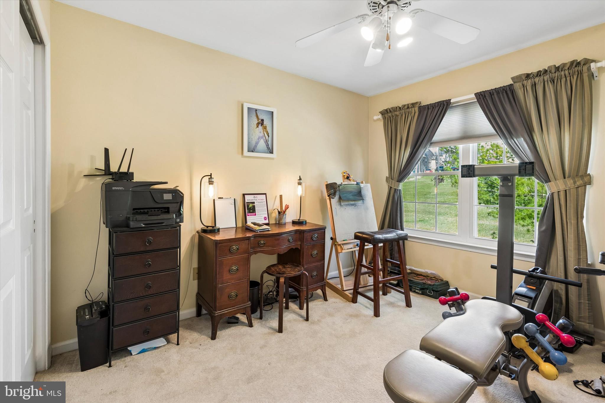 THORNHILL - Residential