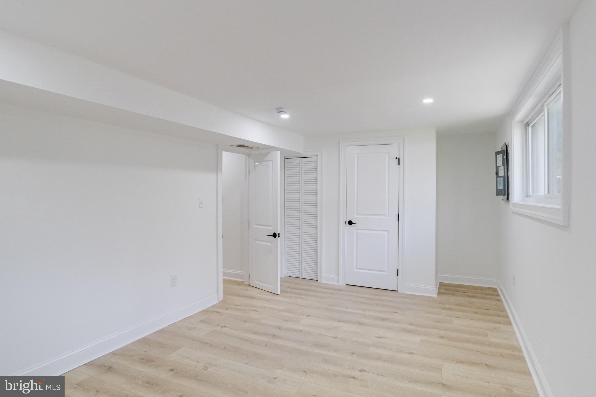 FAIRVIEW ESTATES - Residential