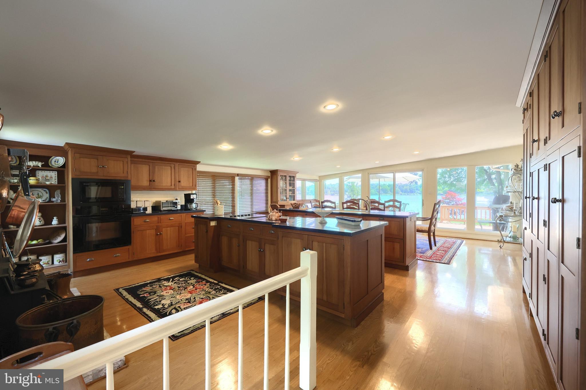 LAKE MEADE - Residential