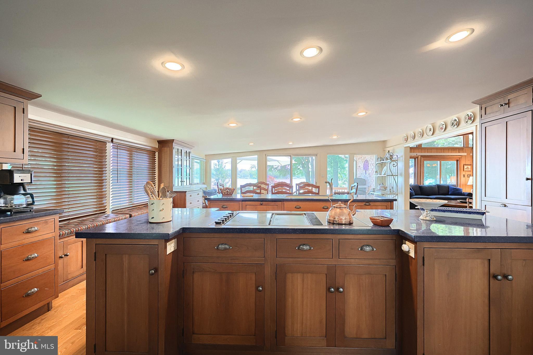 LAKE MEADE - Residential