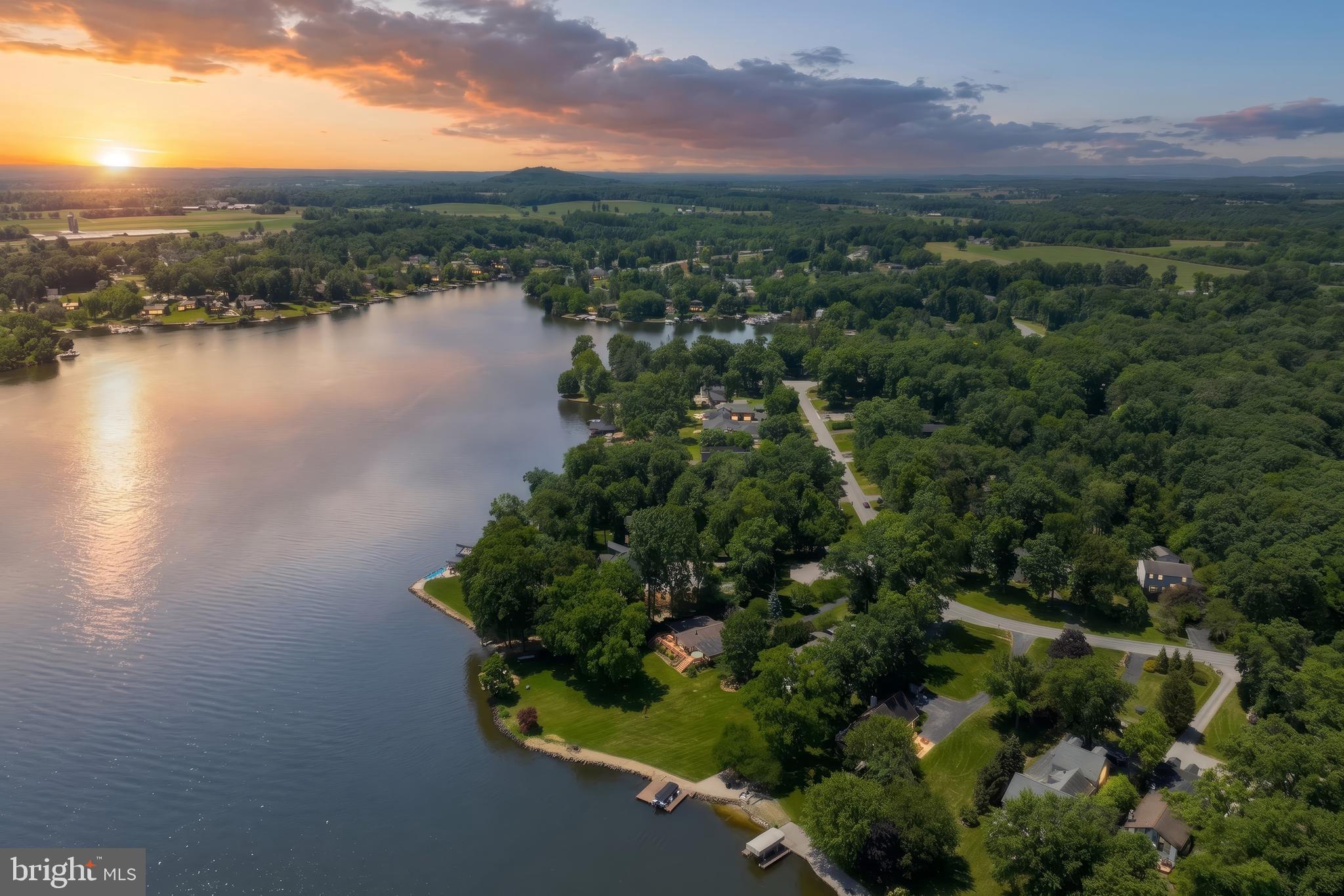 LAKE MEADE - Residential