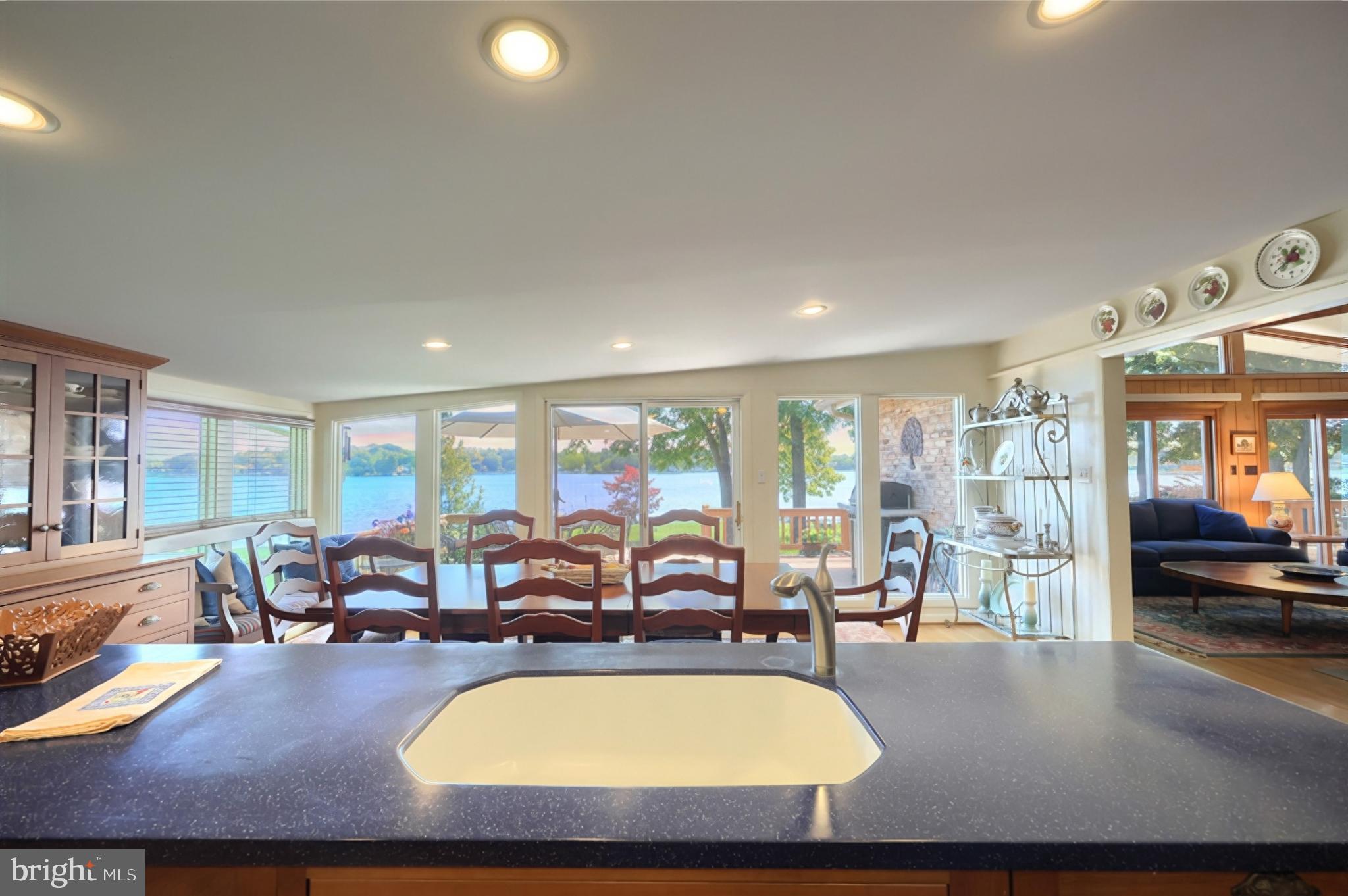 LAKE MEADE - Residential