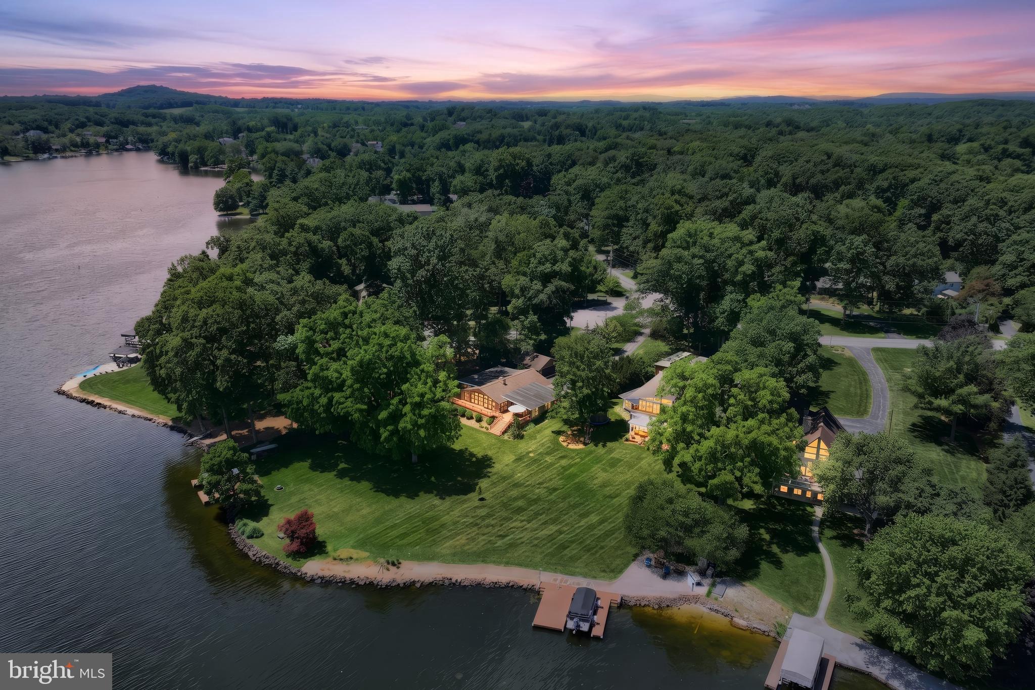 LAKE MEADE - Residential