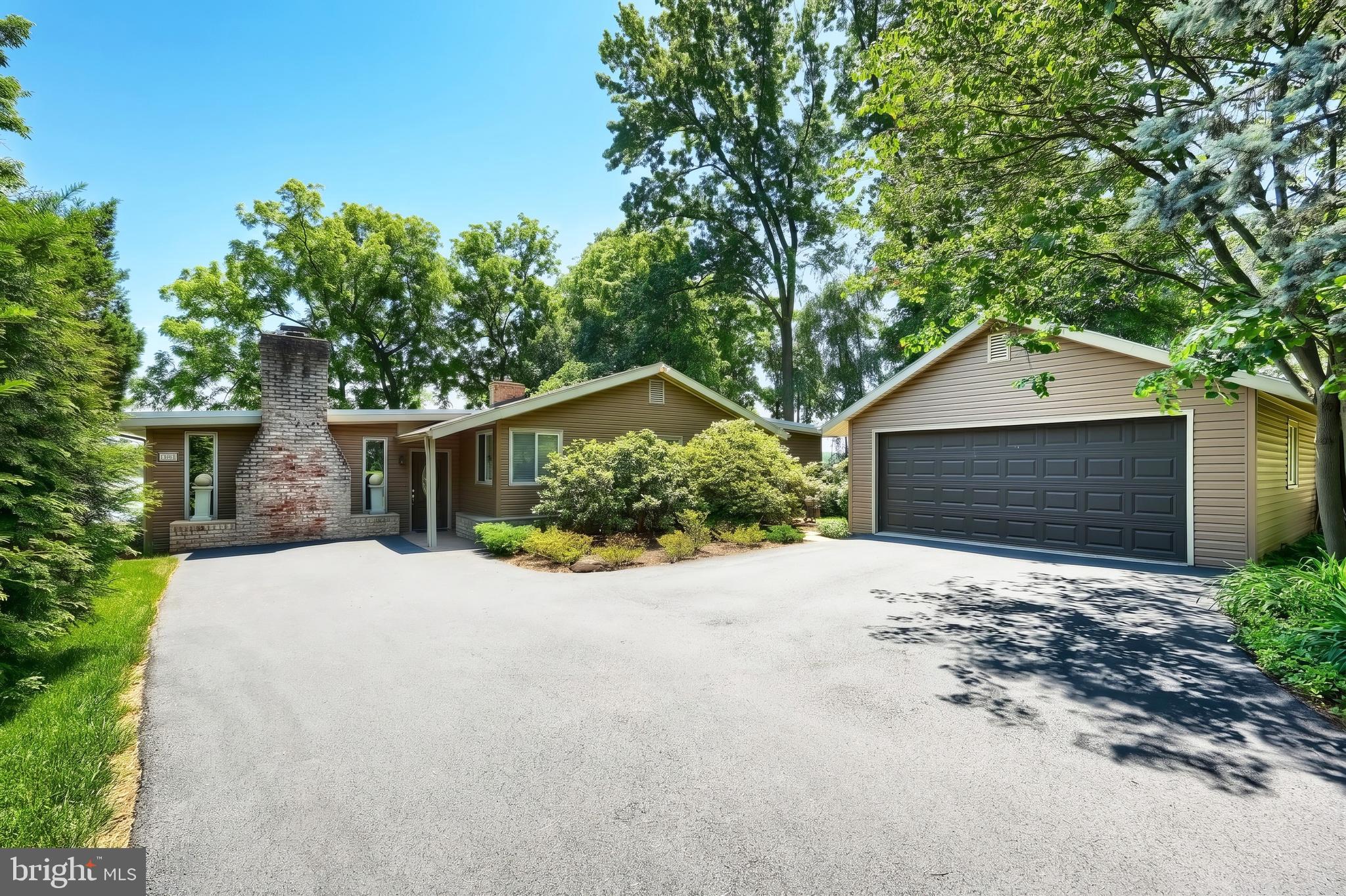LAKE MEADE - Residential