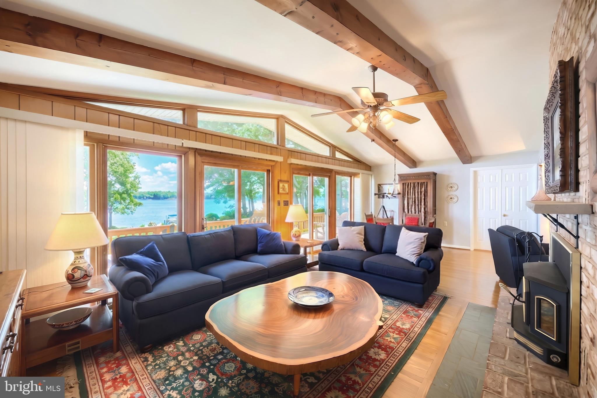 LAKE MEADE - Residential