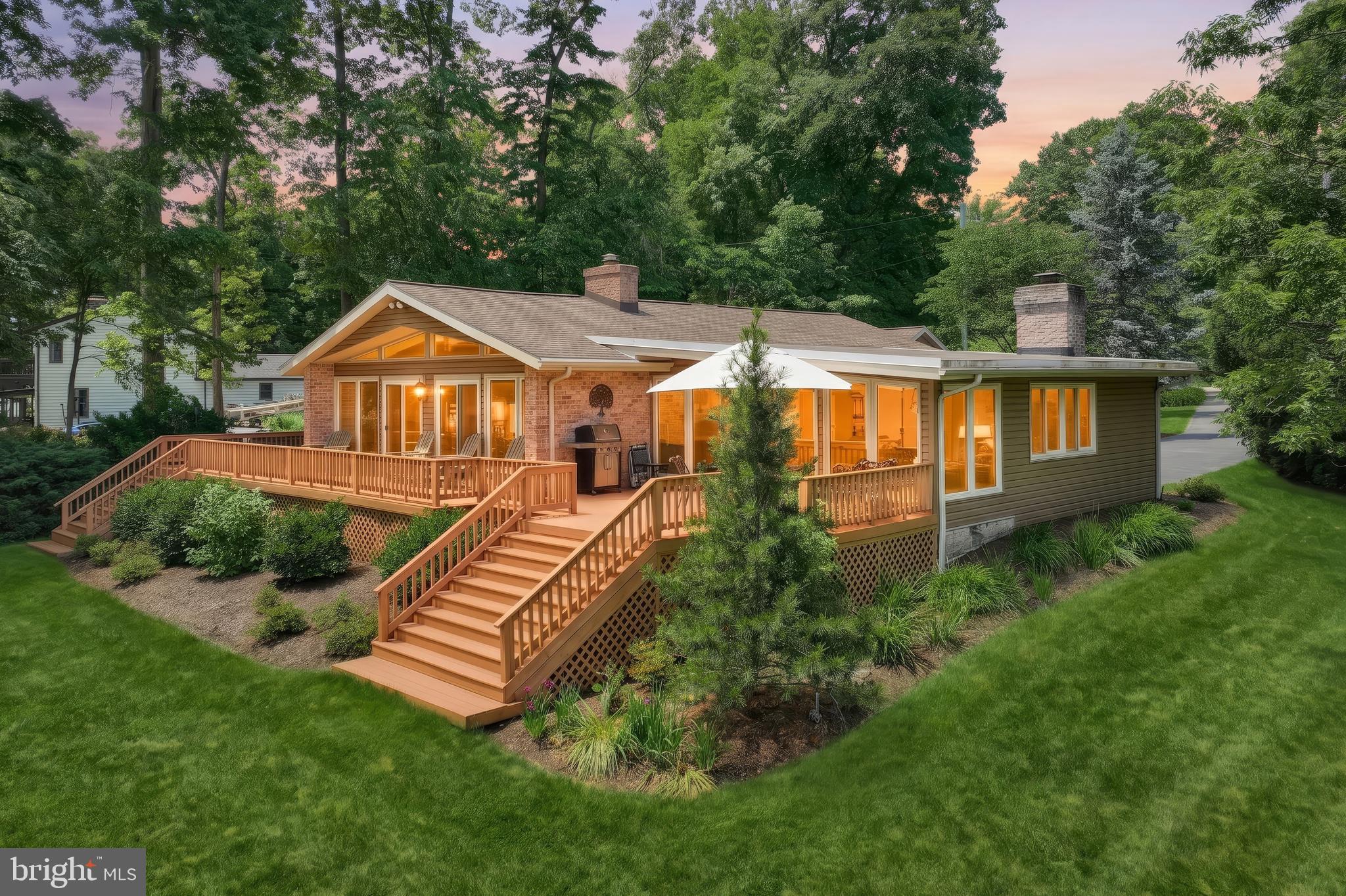 LAKE MEADE - Residential