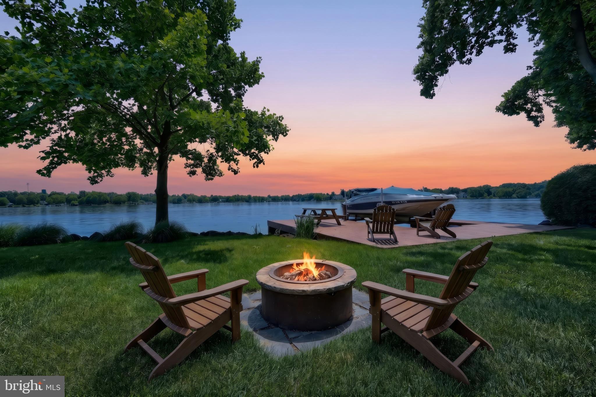 LAKE MEADE - Residential