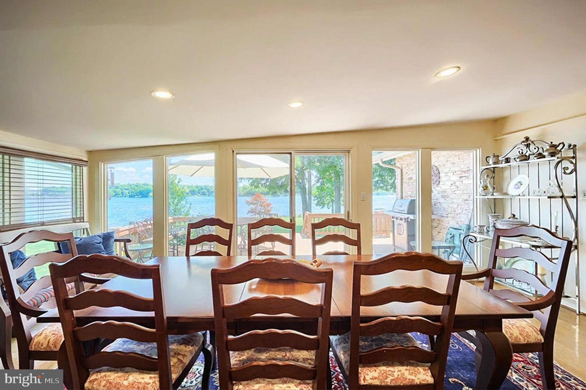 LAKE MEADE - Residential