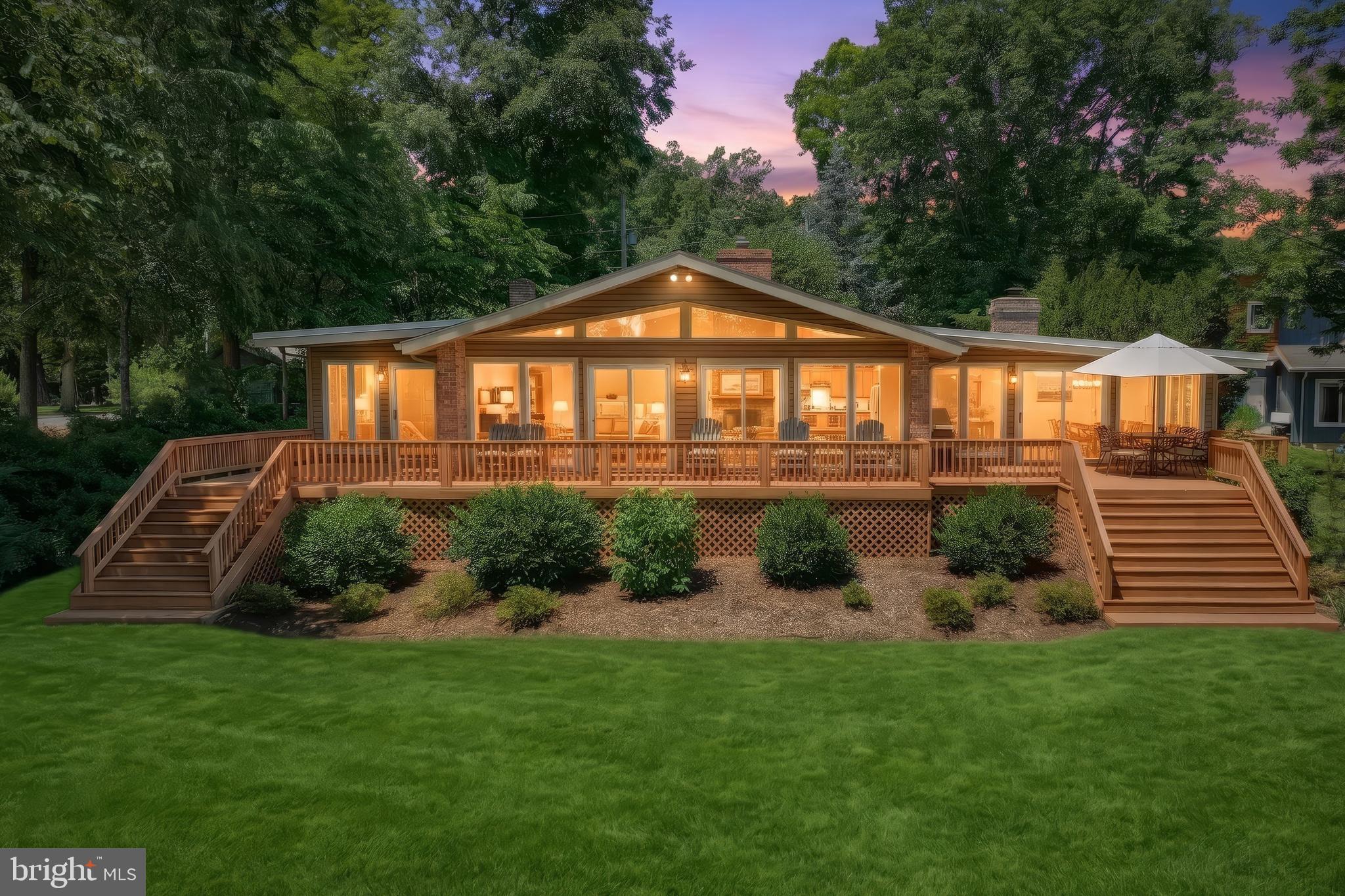 LAKE MEADE - Residential