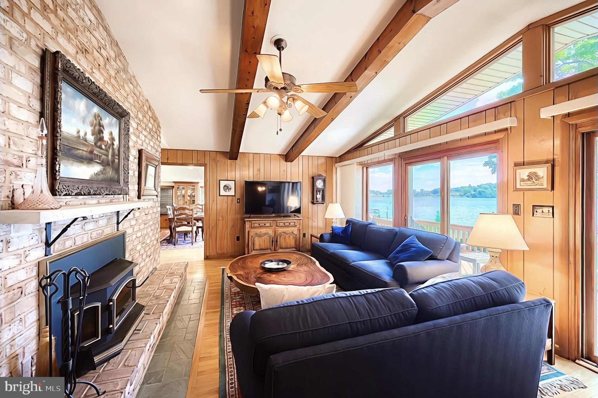 LAKE MEADE - Residential