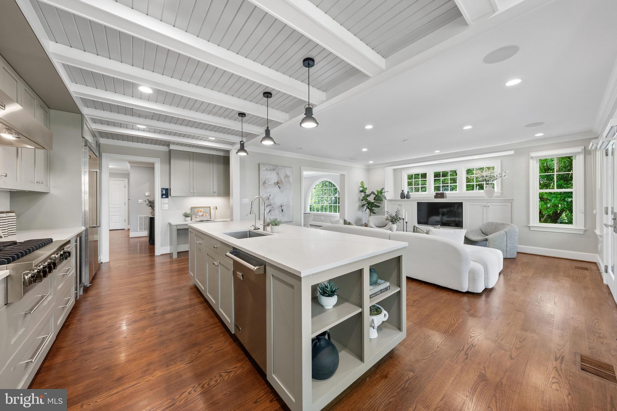 WESLEY HEIGHTS - Residential