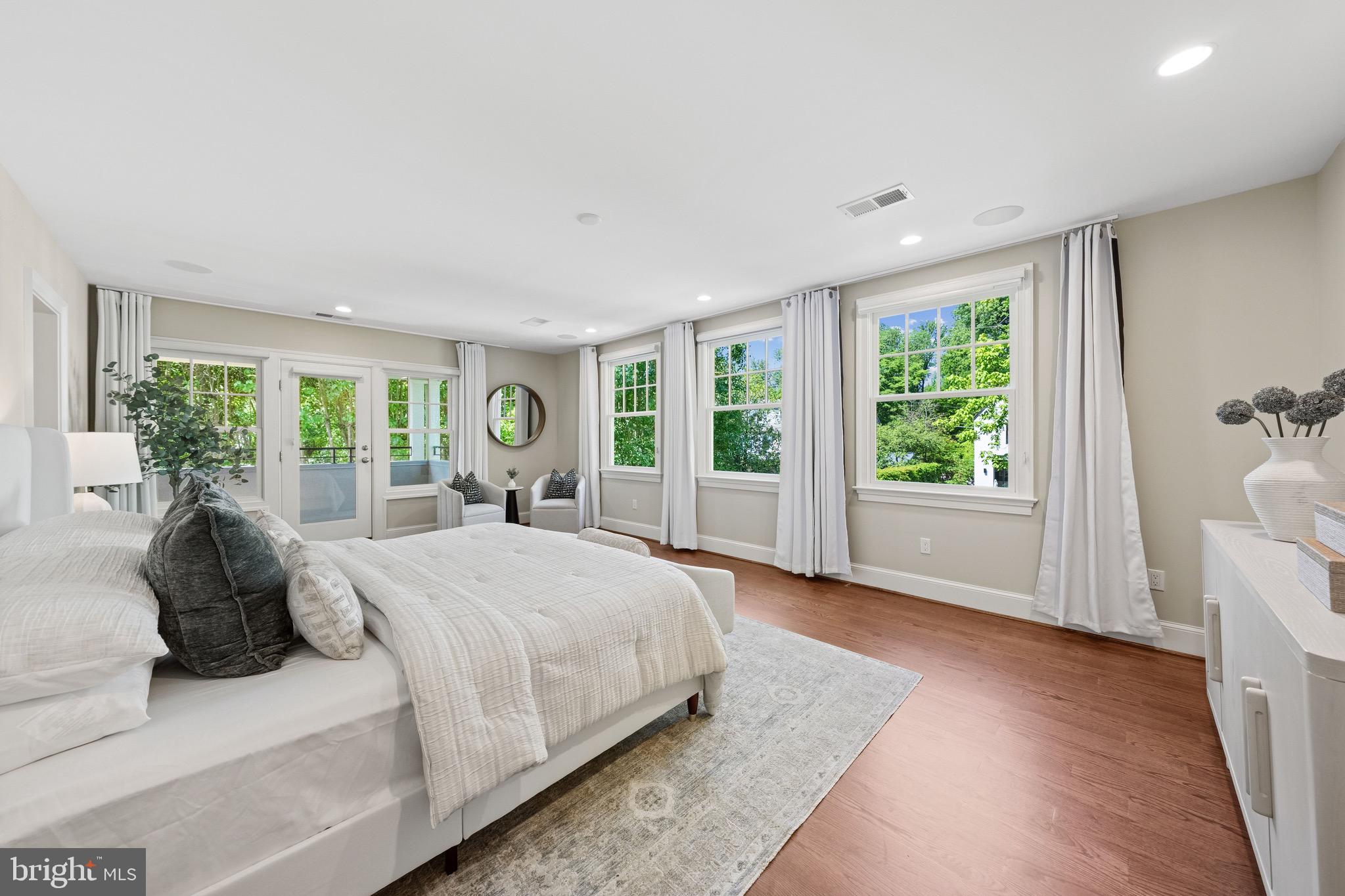 WESLEY HEIGHTS - Residential