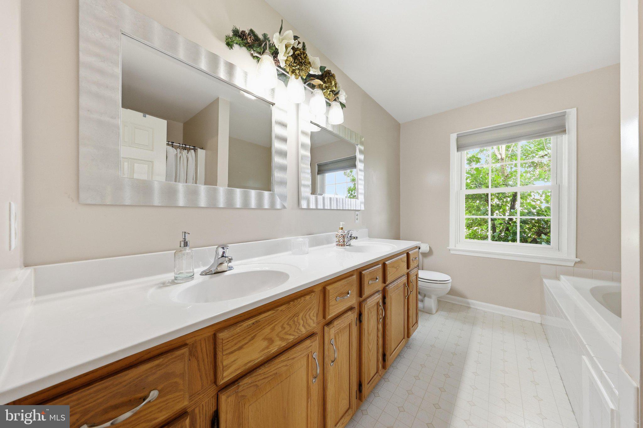MUDDY RIVER FARMS - Residential