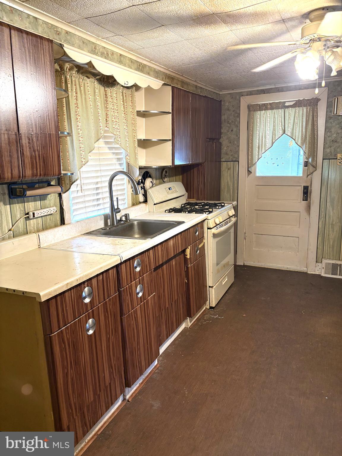 SOUTH MIDDLETON - Residential