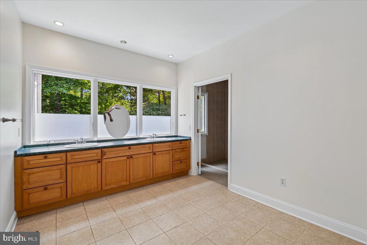 SOUTHDOWN ESTATES - Residential