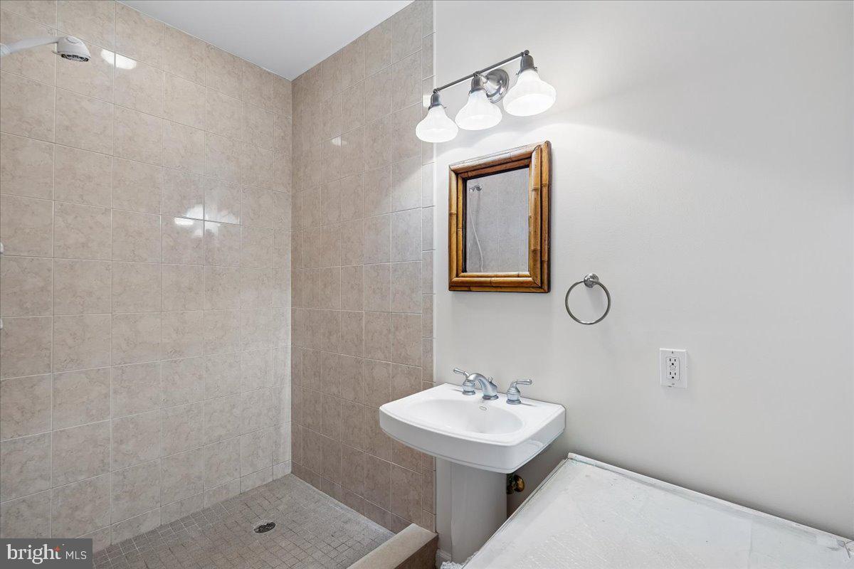 SOUTHDOWN ESTATES - Residential