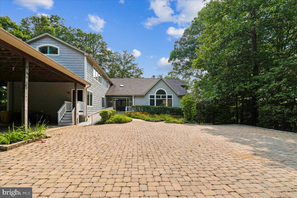 SOUTHDOWN ESTATES - Residential