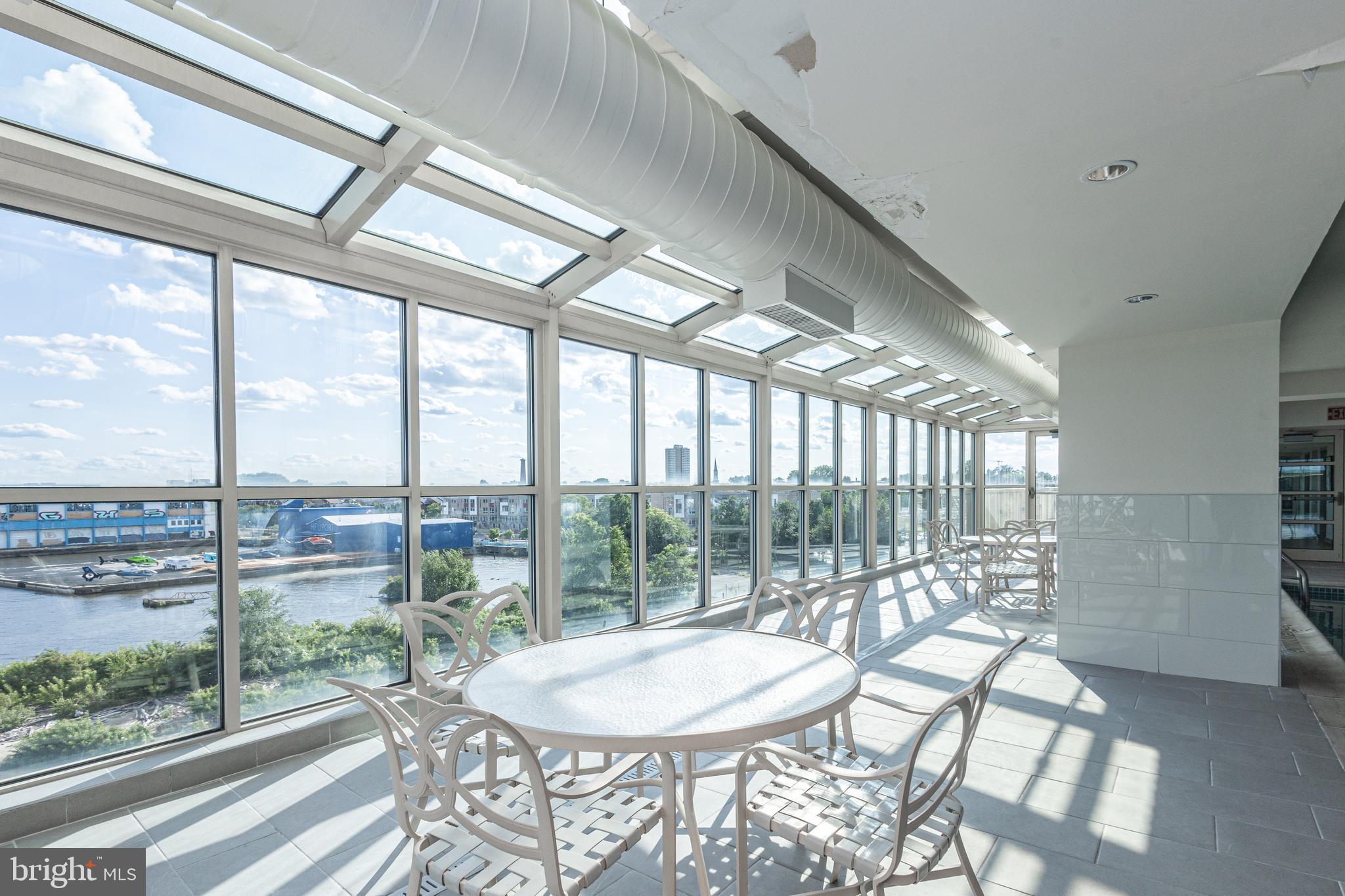 DOCKSIDE CONDOMINIUM - Residential