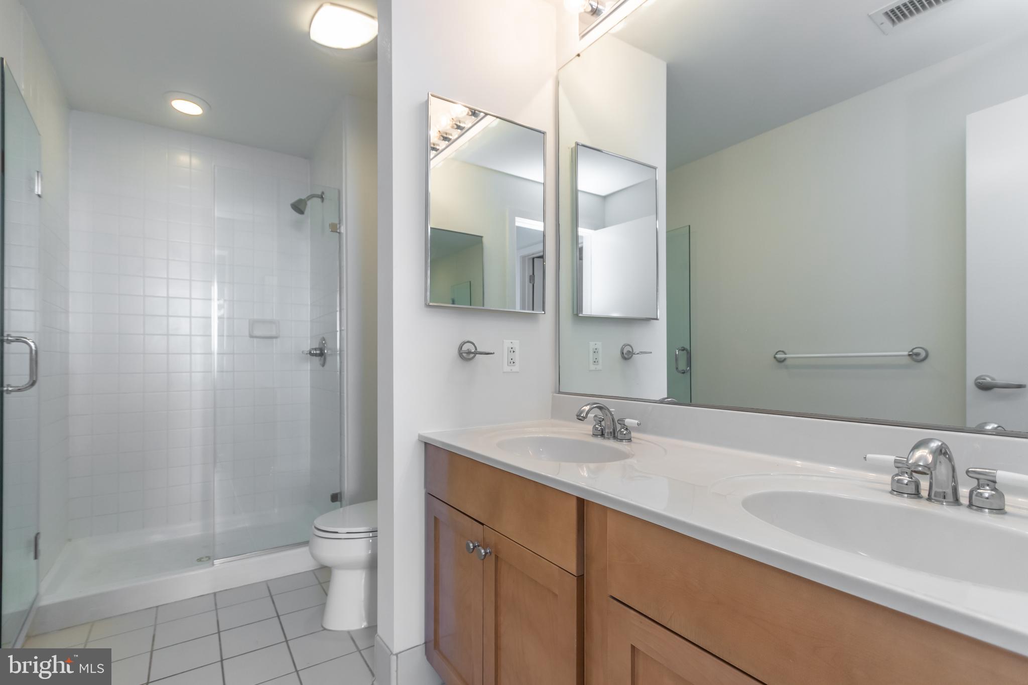 DOCKSIDE CONDOMINIUM - Residential