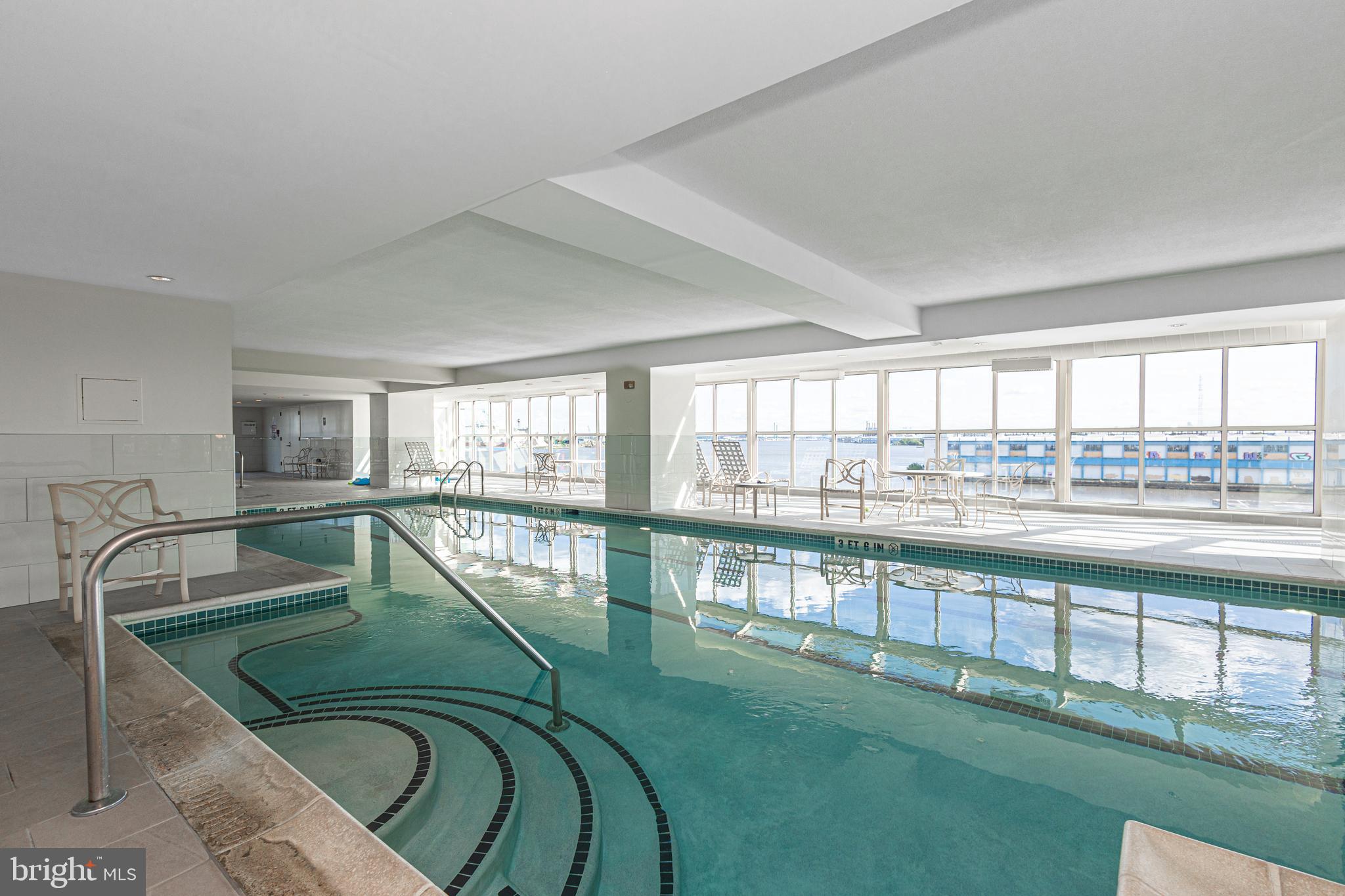 DOCKSIDE CONDOMINIUM - Residential