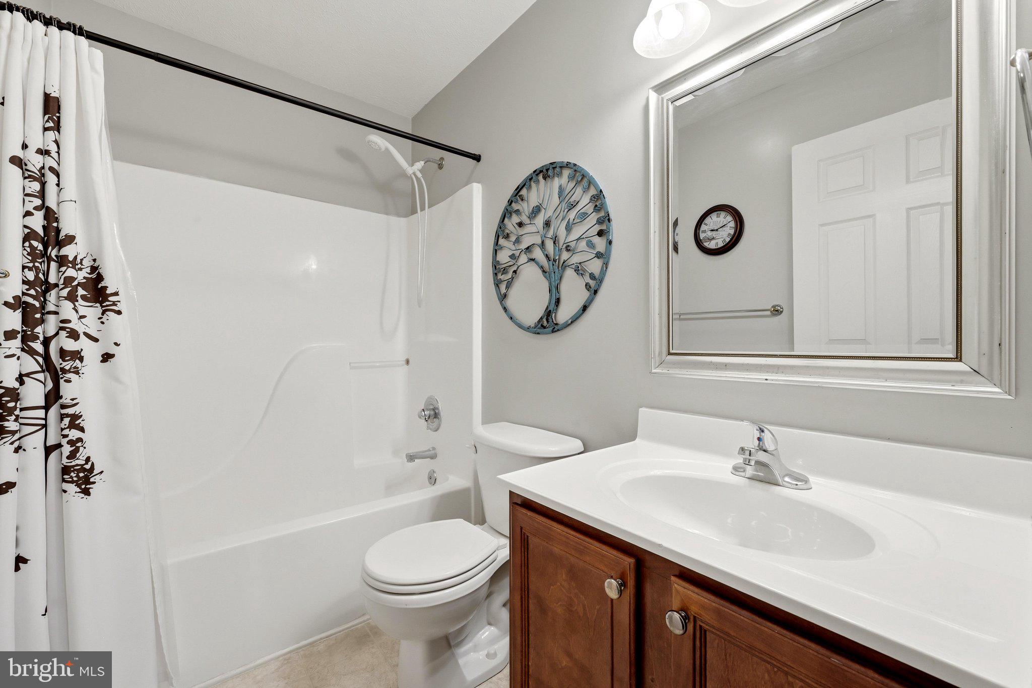 FOUNDERS LANDING - Residential