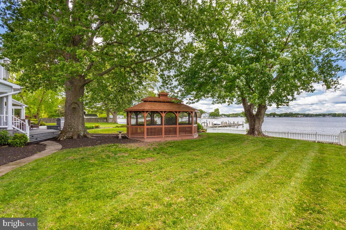 WEST RIVER - Residential