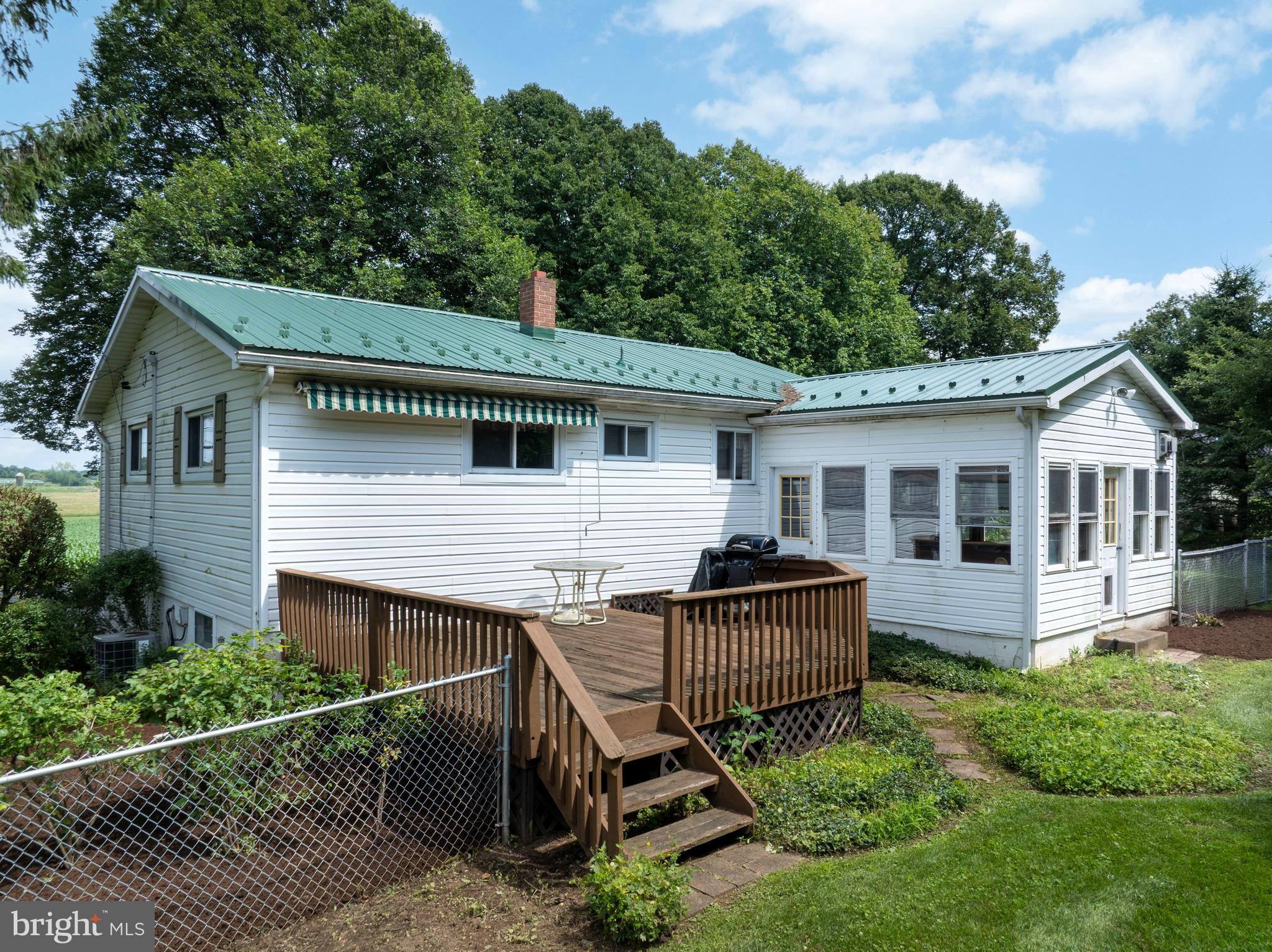 THE MEADOWS - Residential