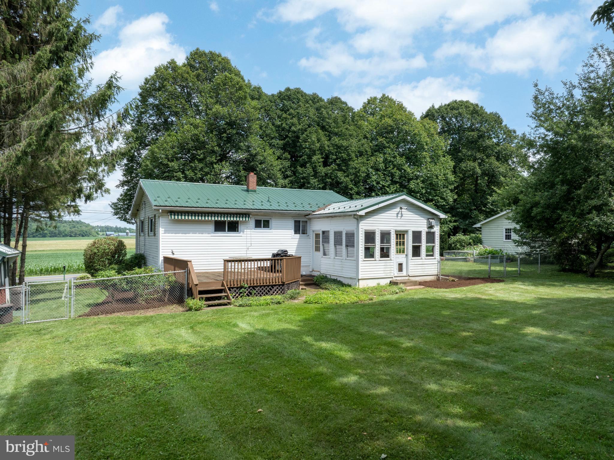 THE MEADOWS - Residential
