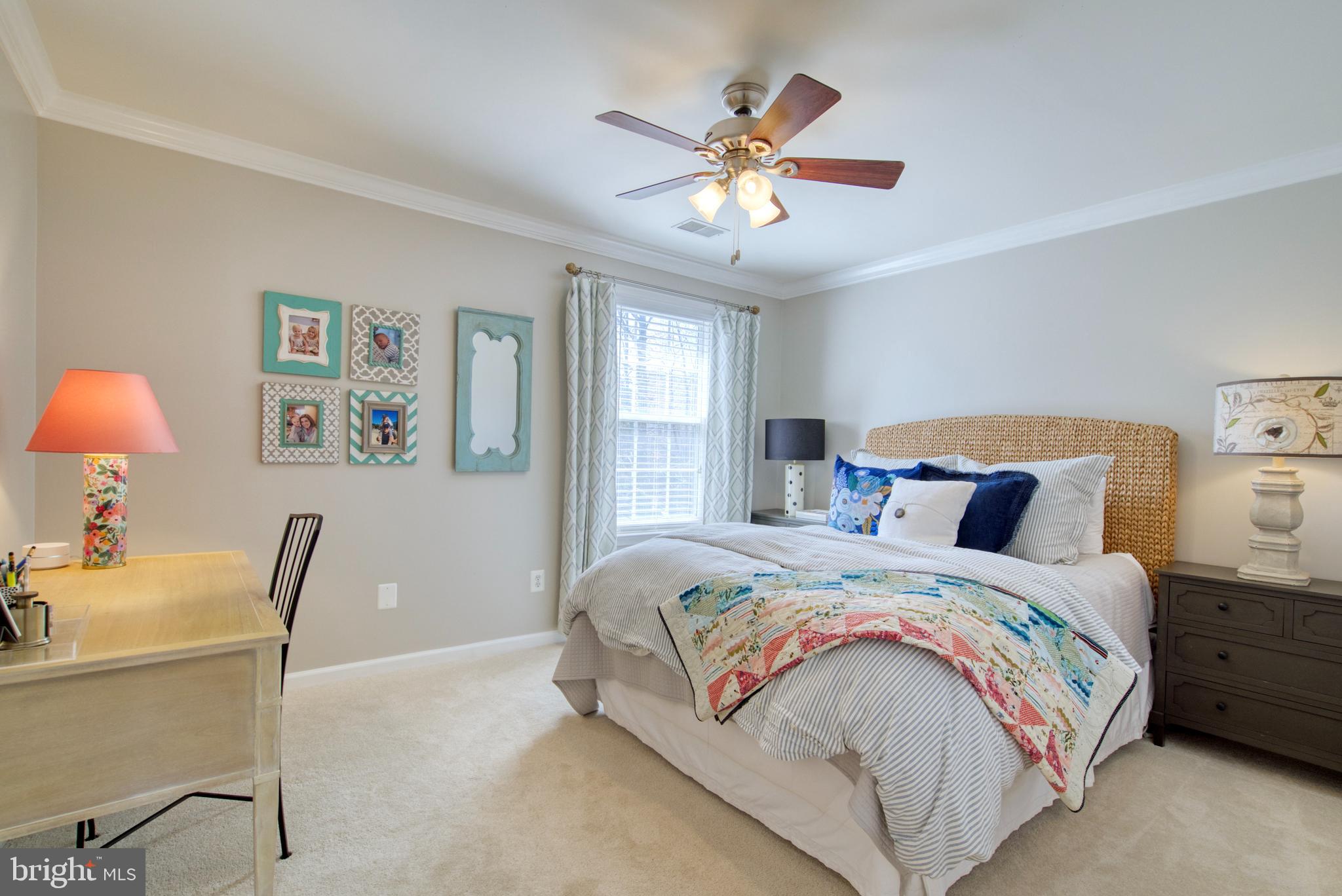 ASHBURN FARM - Residential