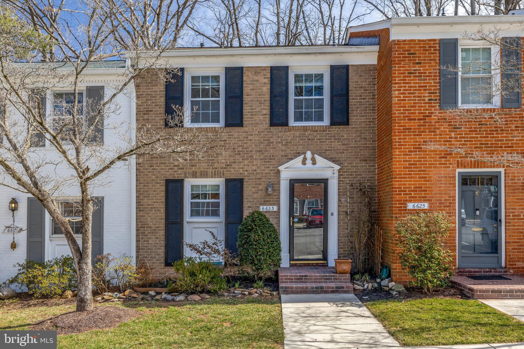 CARDINAL SQUARE - Residential