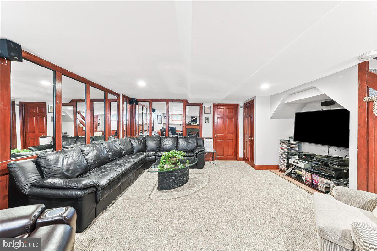 CHATHAM PARK - Residential