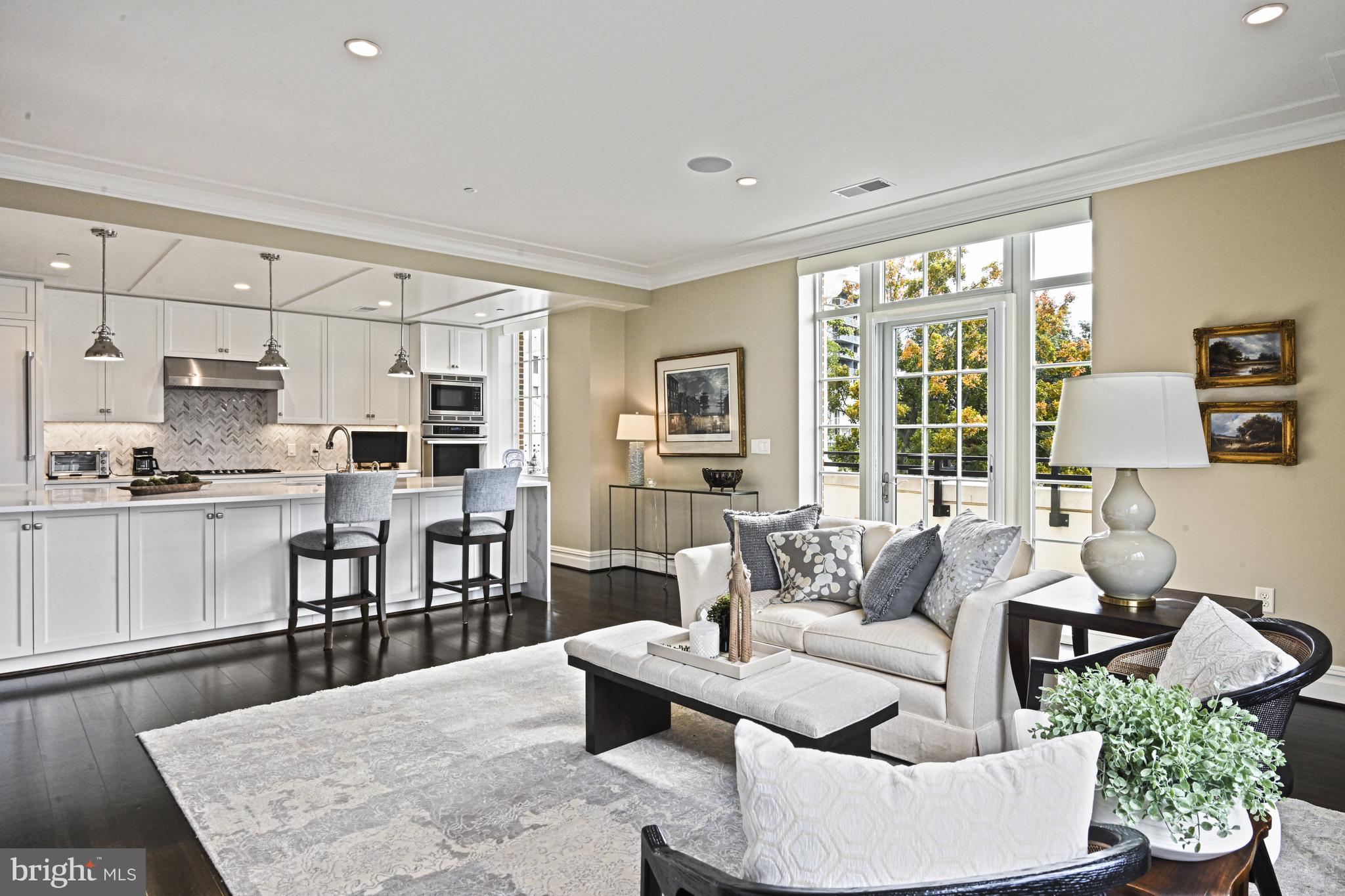 THE SIGNET - Residential