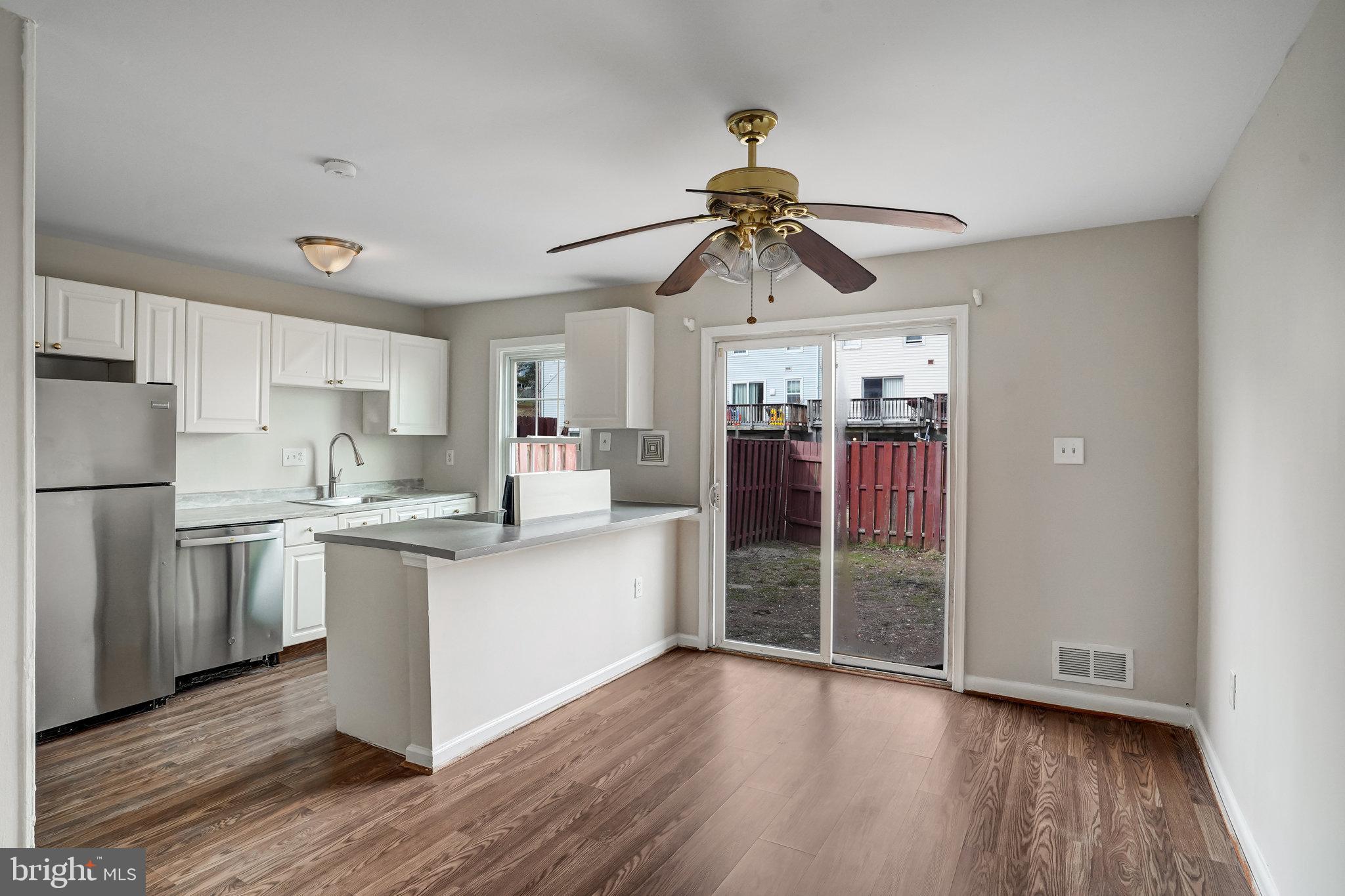 GEORGETOWN VILLAGE - Residential