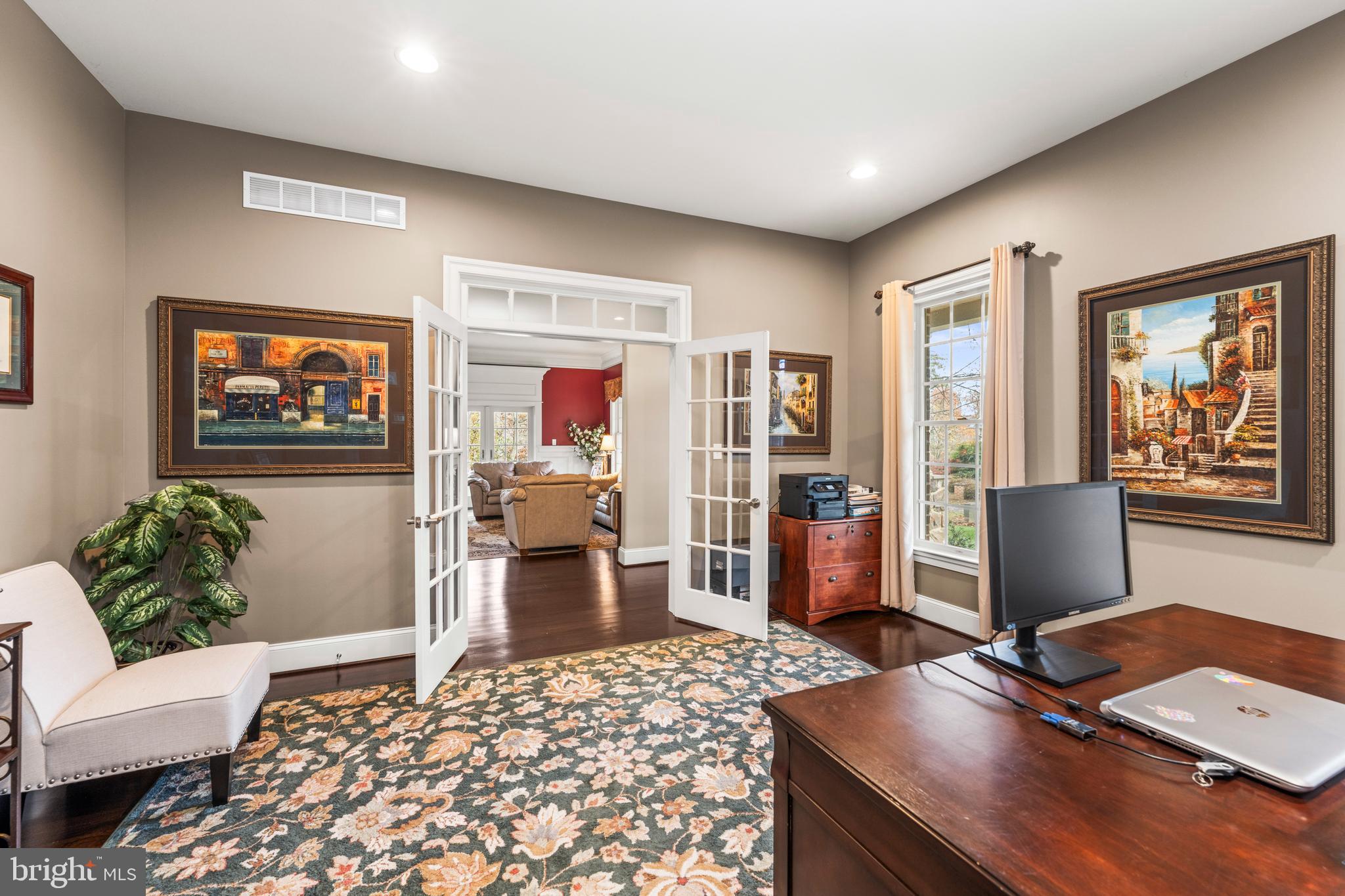 MEDFORD - Residential