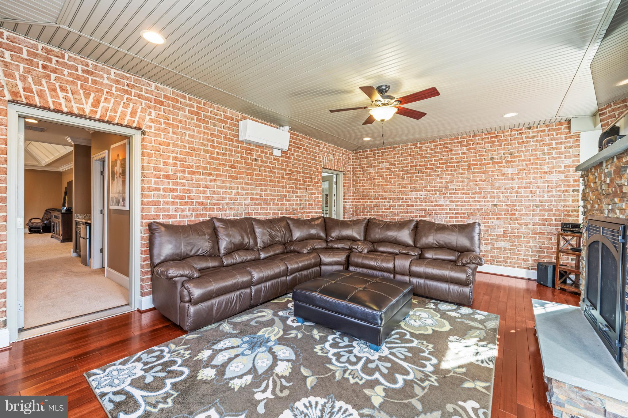 MEDFORD - Residential