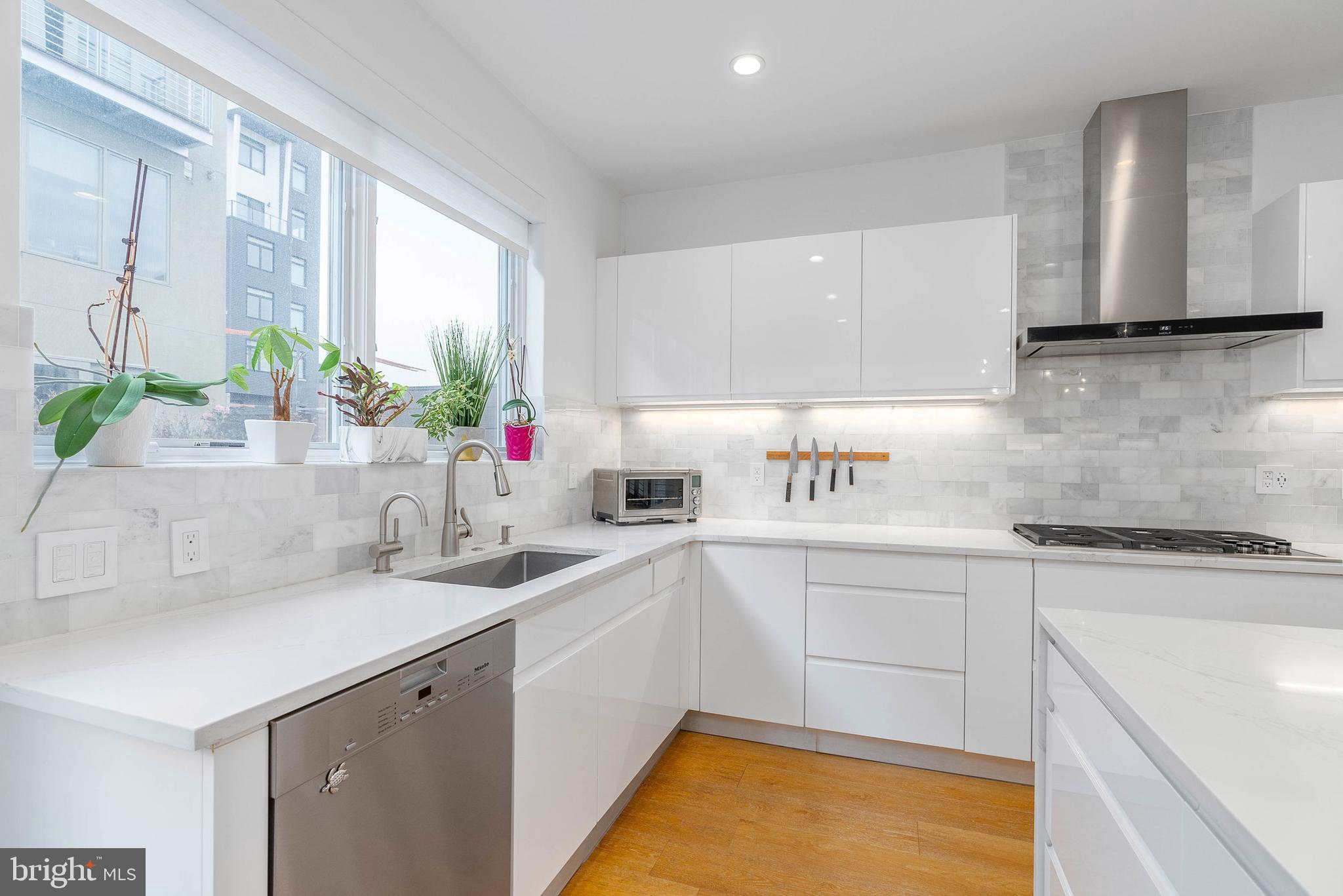 BELLA VISTA - Residential