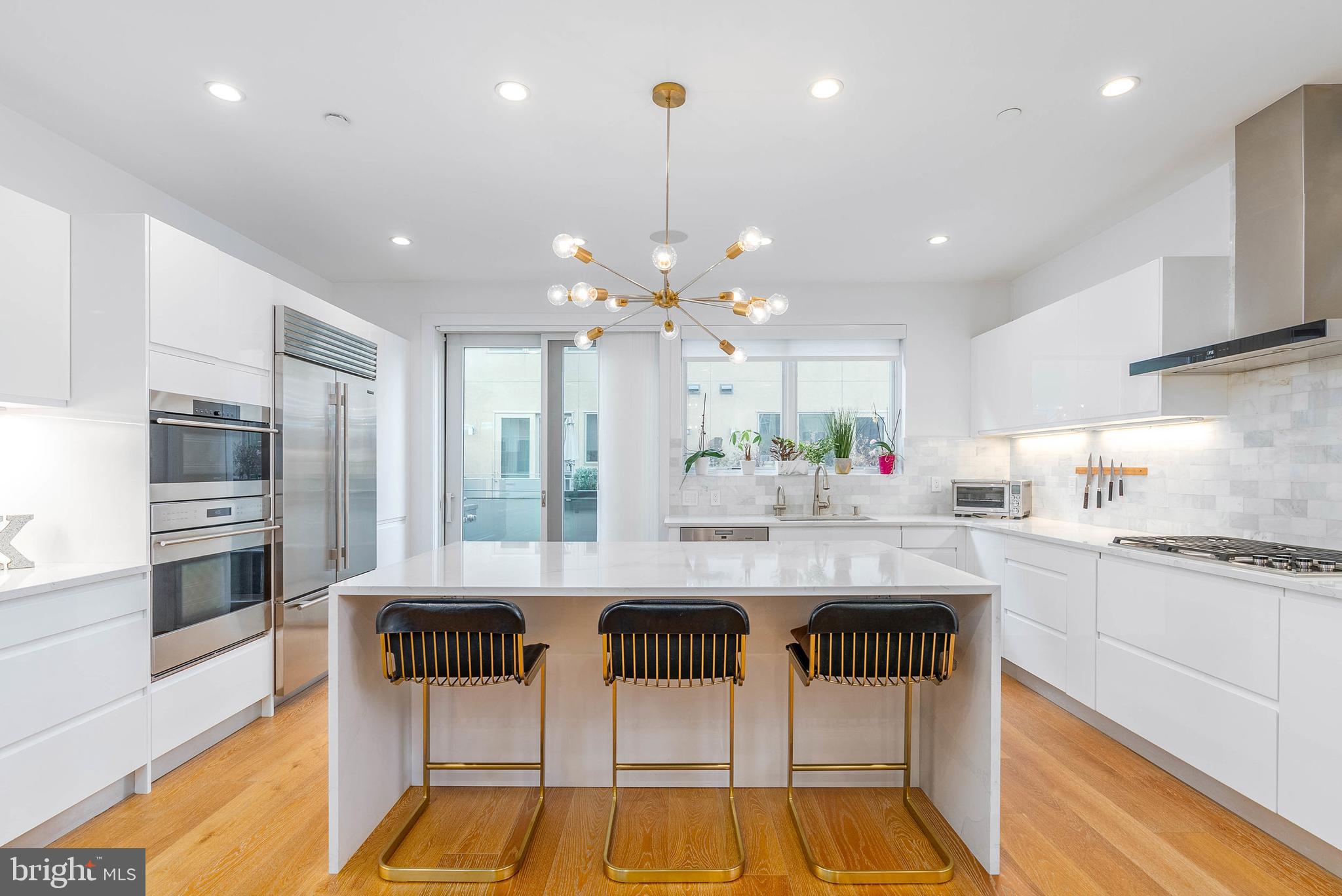 BELLA VISTA - Residential