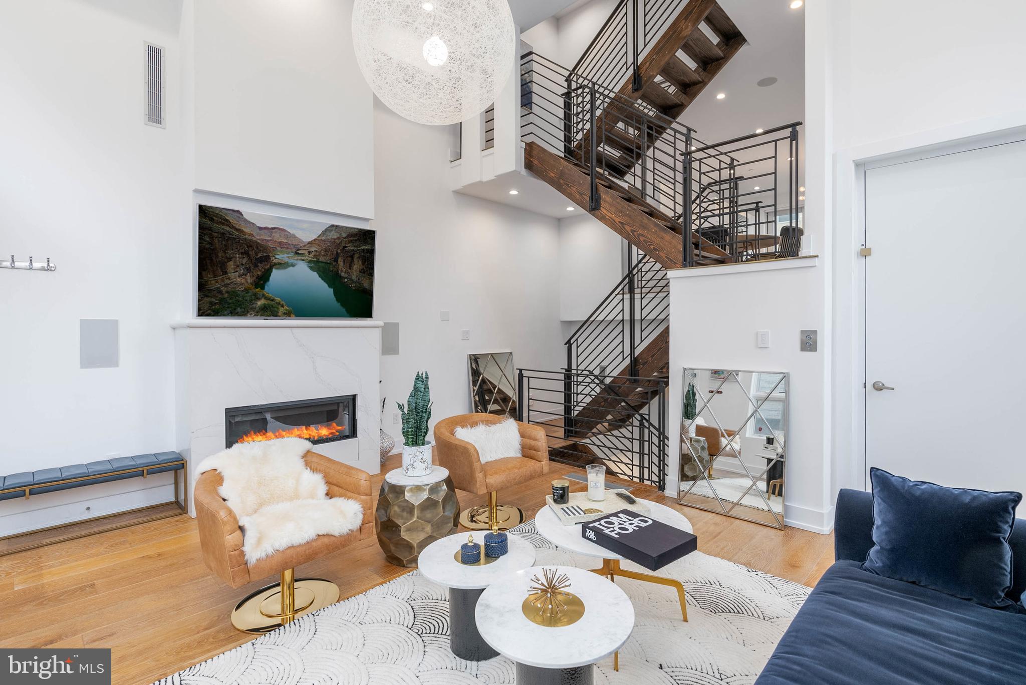 BELLA VISTA - Residential