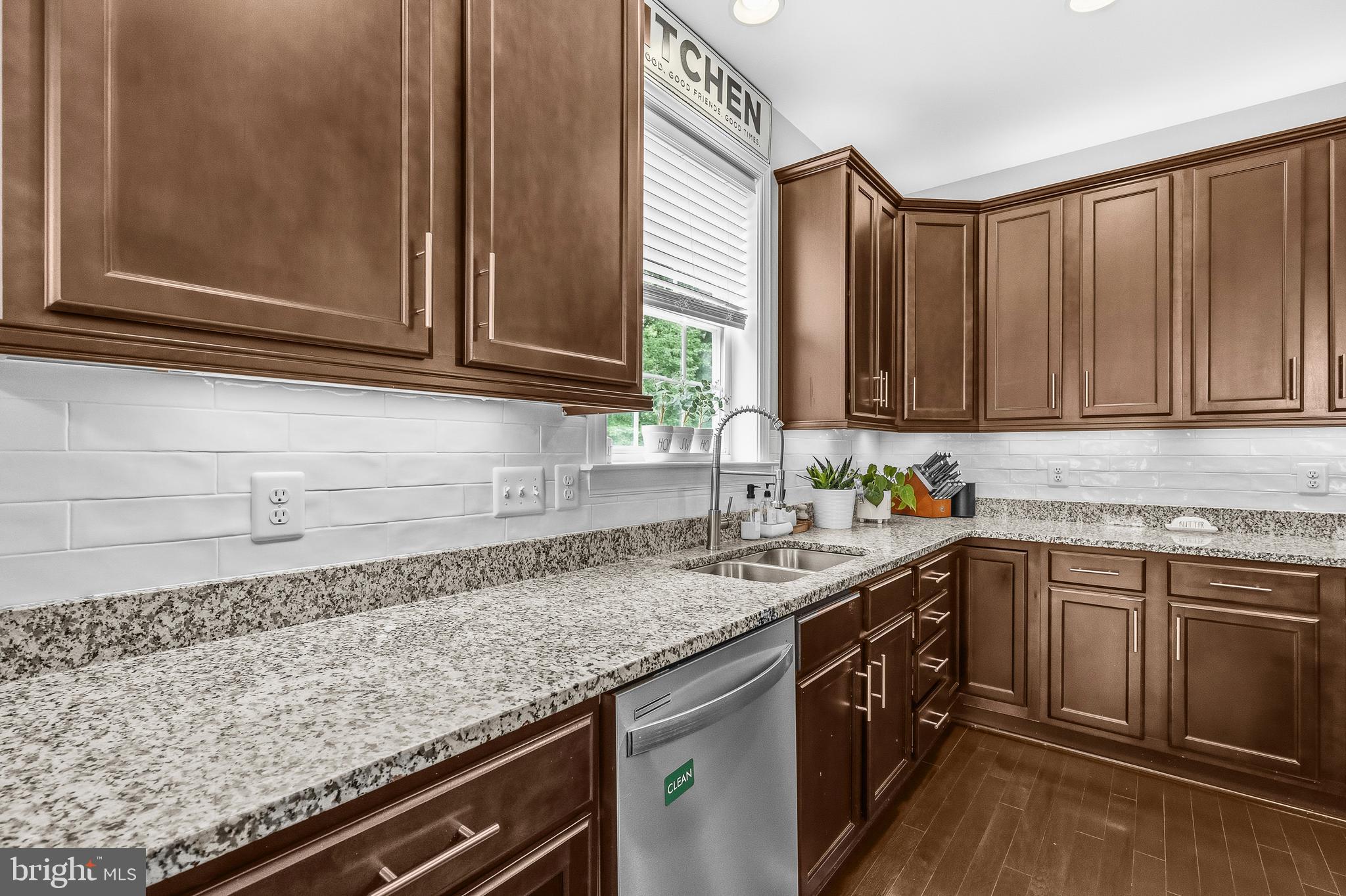 MARSHALL GROVE ESTATES - Residential