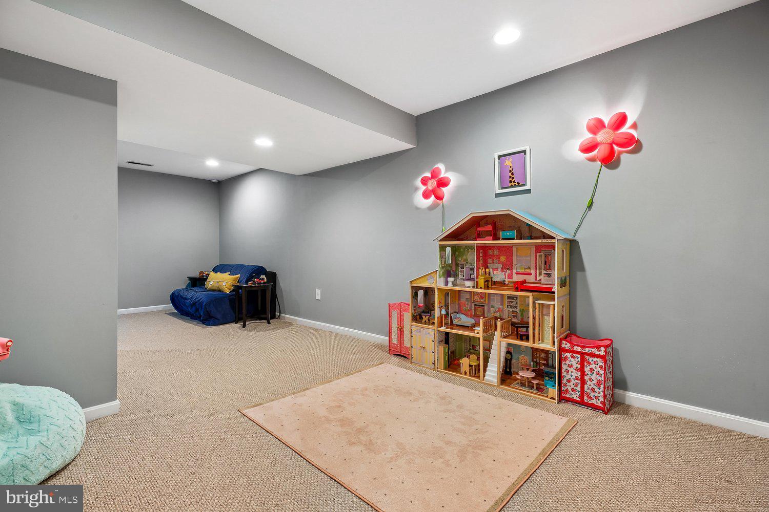 PLEASANT FIELDS - Residential