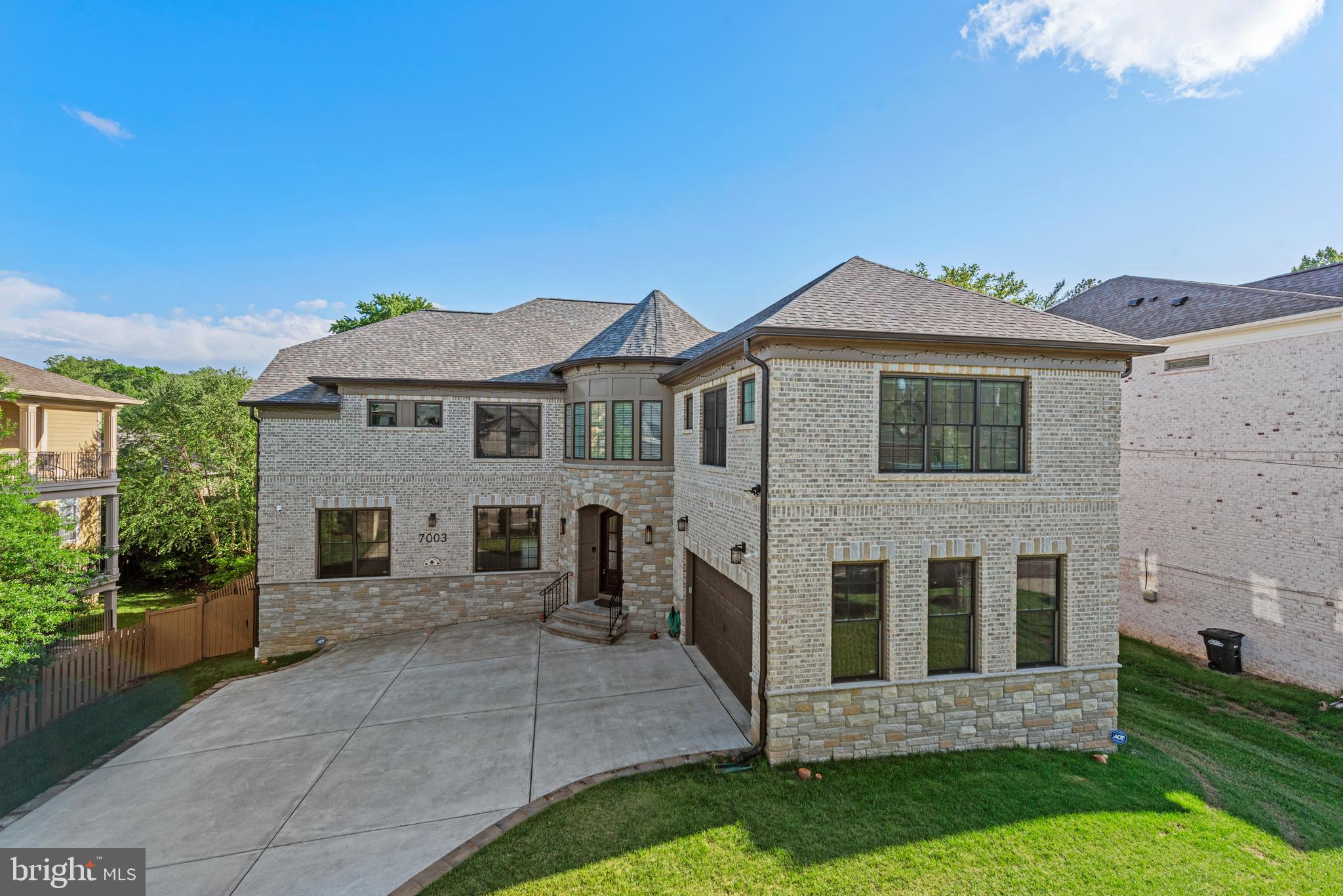 BROYHILL LANGLEY ESTATES - Residential