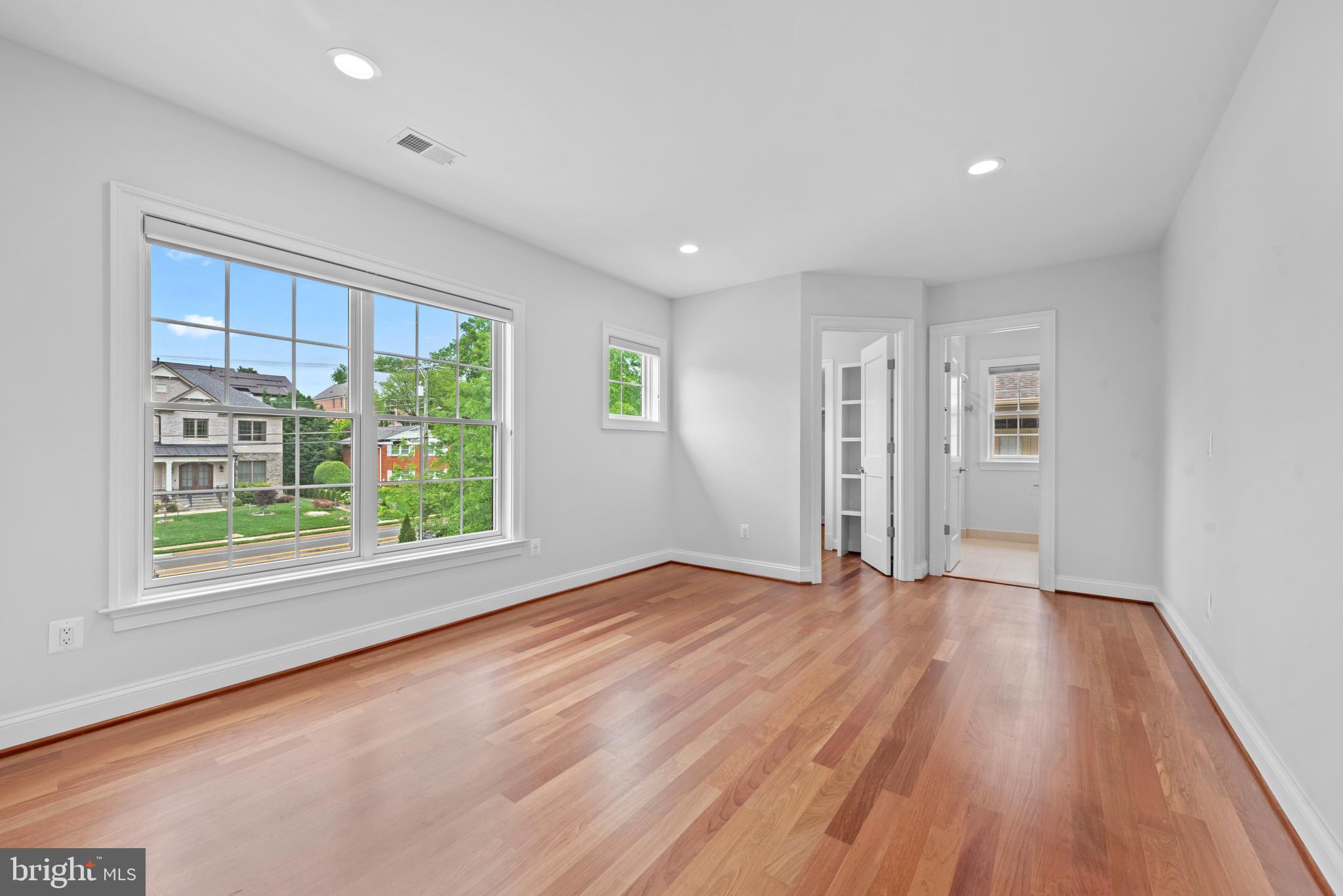 BROYHILL LANGLEY ESTATES - Residential