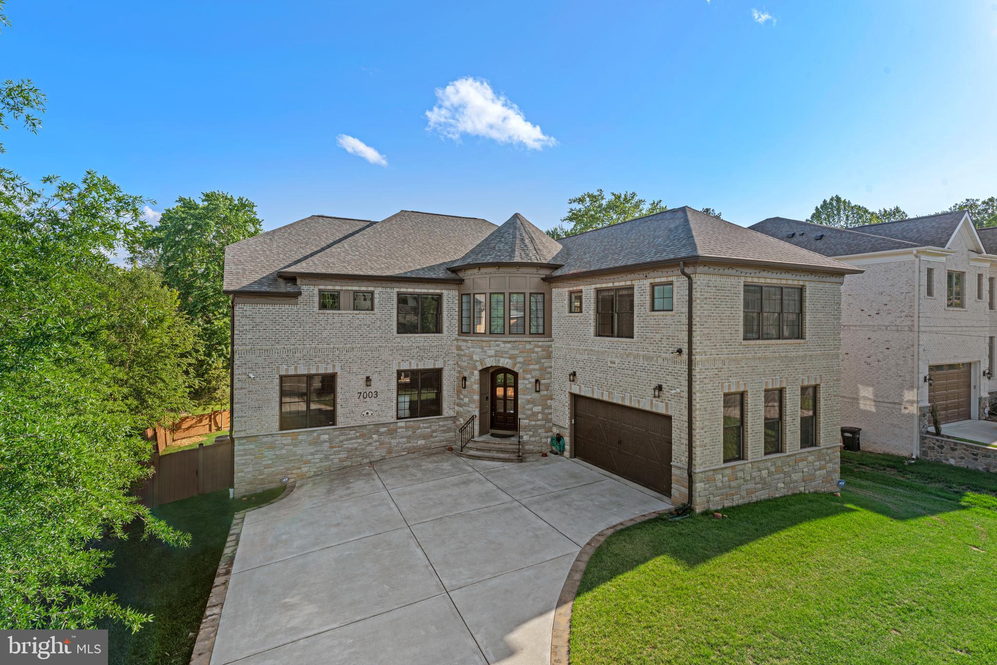 BROYHILL LANGLEY ESTATES - Residential