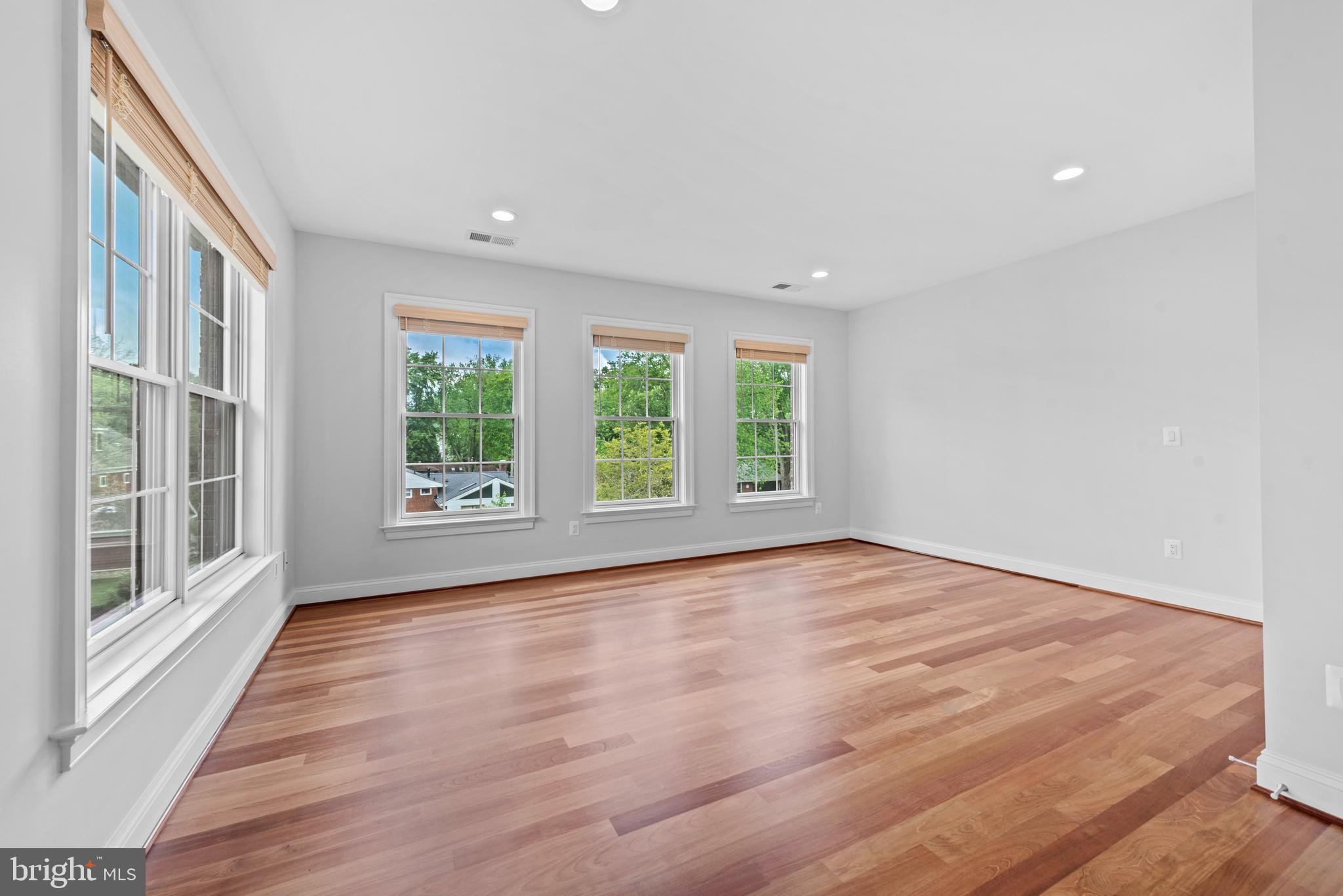 BROYHILL LANGLEY ESTATES - Residential