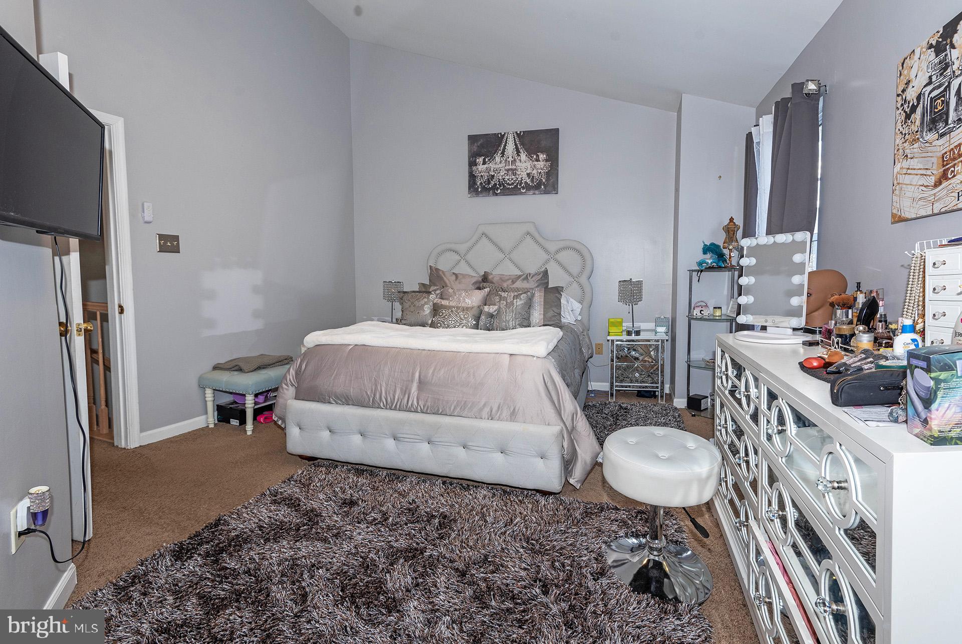 STONEY BEACH - Residential