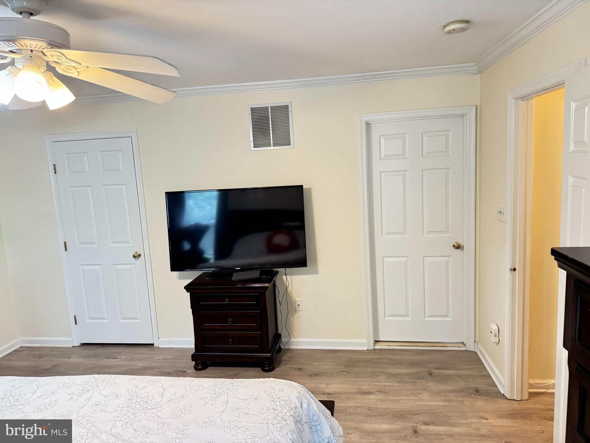 SENECA CROSSING - Residential