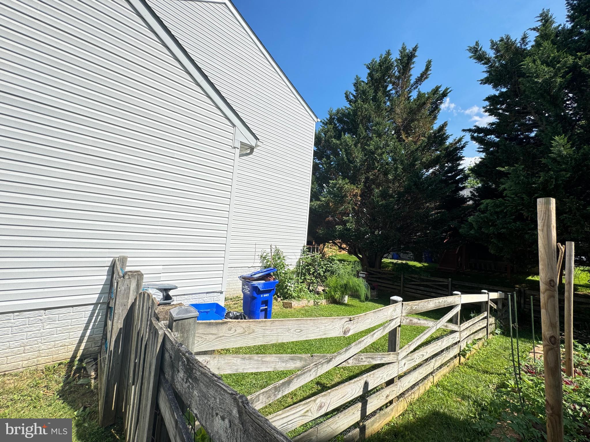 SENECA CROSSING - Residential