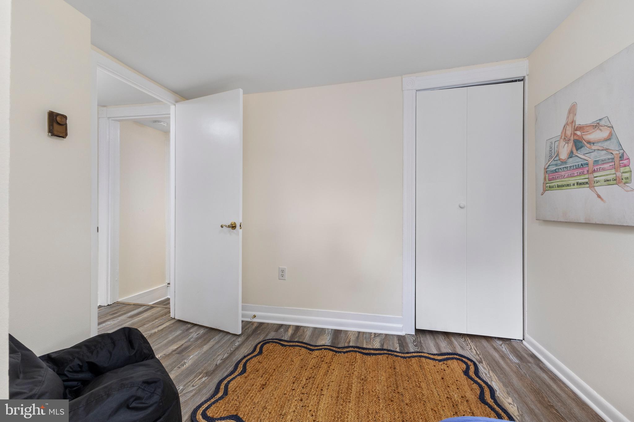 LAUREL - Residential
