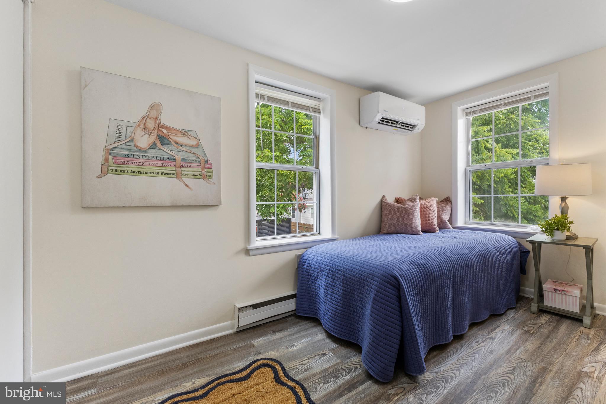 LAUREL - Residential