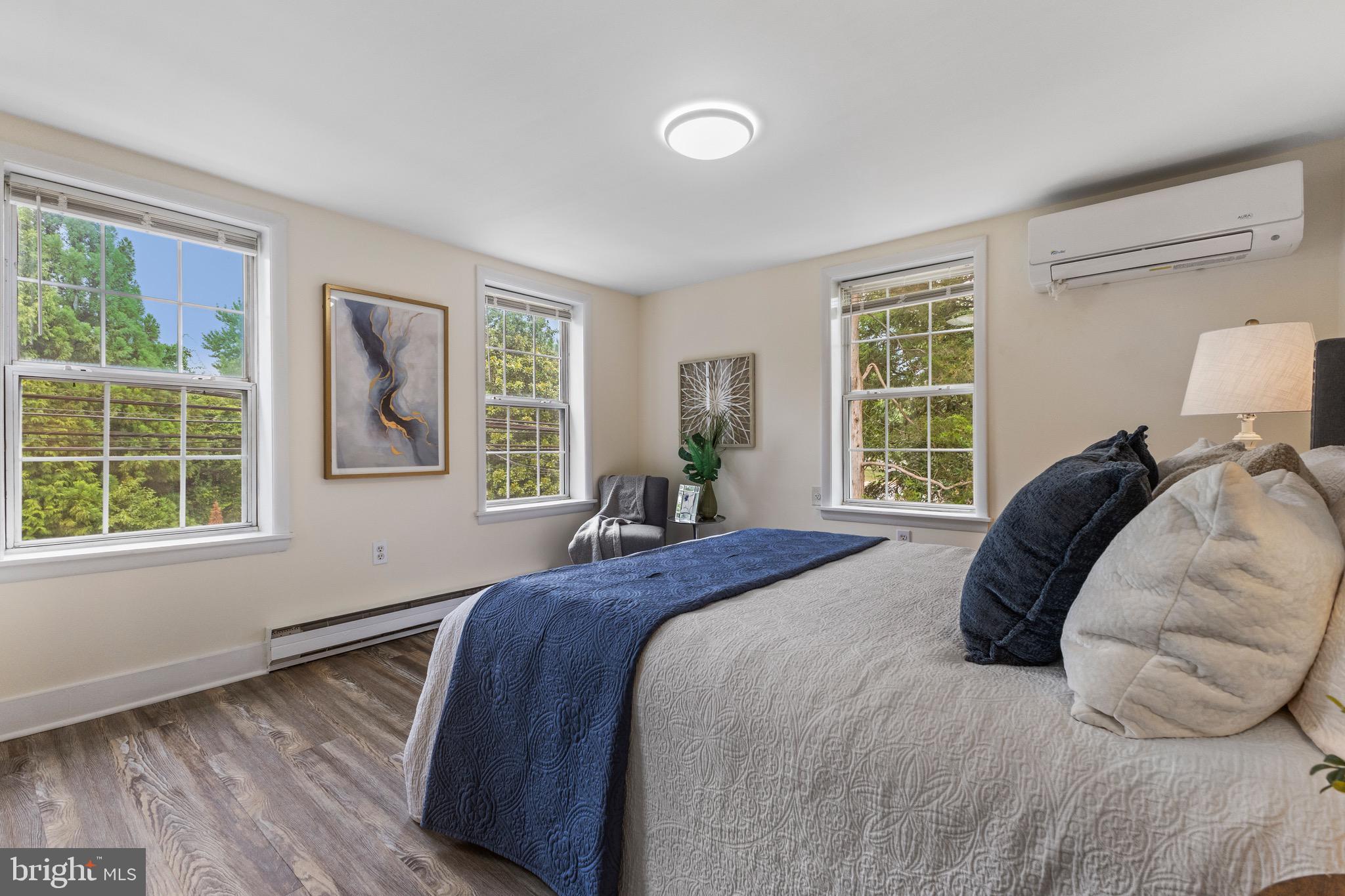 LAUREL - Residential